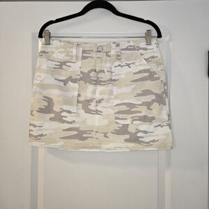 SANCTUARY White and Gray Camouflage Mini Skirt 100% Cotton Size 27